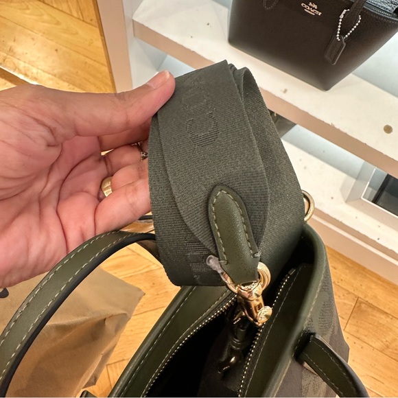 NWT ❤️ COACH CITY MINI TOTE BAG IN SIGNATURE CAMO PRINT CW033 Crossbody - Picture 6 of 12